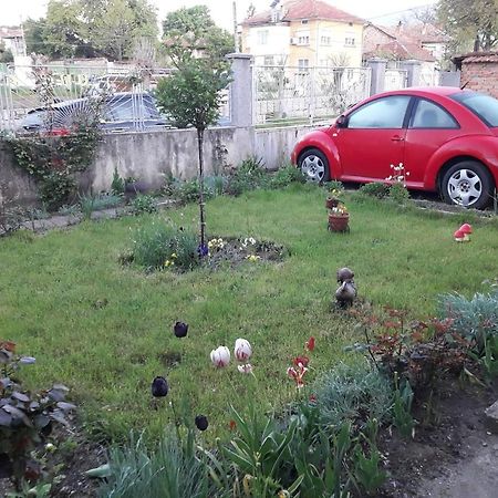 Владимировата Къща Kalofer Bagian luar foto